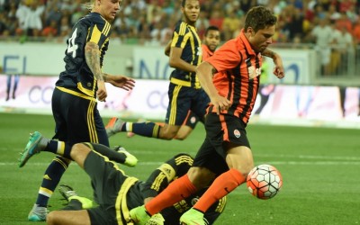 Marlos comemora goleada sobre o Fenerbahçe e classificação na Liga dos Campeões