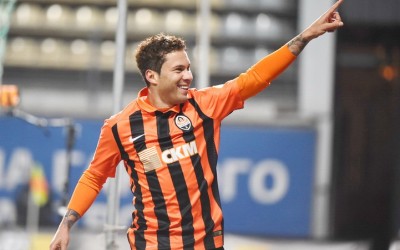 Marlos marca dois gols, dá uma assistência e Shakhtar goleia no Campeonato Ucraniano