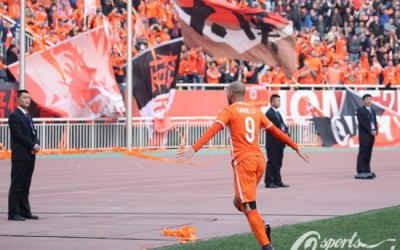 Diego Tardelli marca pelo quarto jogo consecutivo, ganha troféu de melhor em campo pela segunda vez seguida e Shandong vence na Champions da Ásia