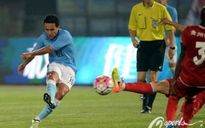 Jadson marca pelo segundo jogo consecutivo e comemora vitória do Tianjin