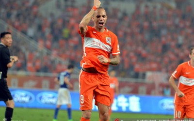 ⁠⁠⁠Em seu 50º jogo pelo Shandong, Tardelli marca dois gols e time vence no Chinês