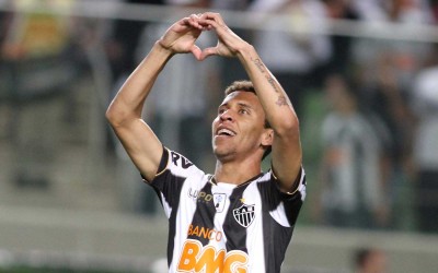 Segundo jogador do atual elenco com mais jogos pelo Atlético, Marcos Rocha completa 10 anos no Galo e afirma: “Me sinto honrado em defender esse clube por tanto tempo”