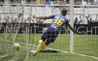 Decisivo: gols e assistências de Copete deram 24 pontos ao Santos no Campeonato Brasileiro