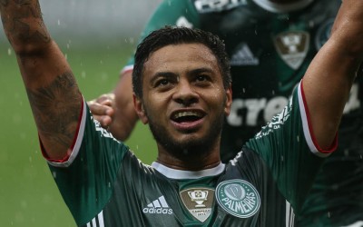 Cleiton Xavier assina com o Vitória e se despede do Palmeiras: “Levarei o clube para sempre no meu coração”