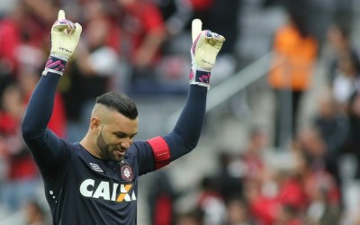 Prestes a jogar a segunda Libertadores da carreira, campeão olímpico Weverton prega respeito ao Millionarios, mas confia em boa campanha do Atlético Paranaense e faz um apelo à torcida: “Contamos com a força de vocês”