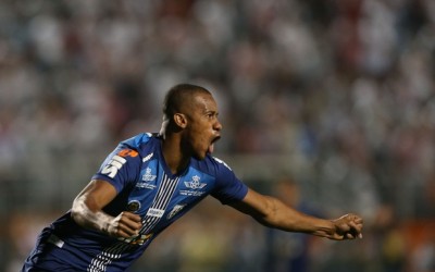 Invicto em clássicos e autor do gol da vitória no último San-São, Copete elogia o rival, mas confia em triunfo do Peixe