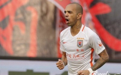 Diego Tardelli marca pelo terceiro jogo seguido e Shandong fica no empate no Chinês