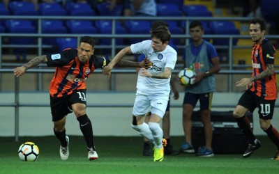 Marlos marca em vitória do Shakhtar, vira artilheiro do Ucraniano e equipe assume a liderança da competição