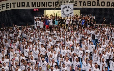 Atletas do UFC entram na luta contra a fome e esperam arrecadar duas toneladas de alimentos