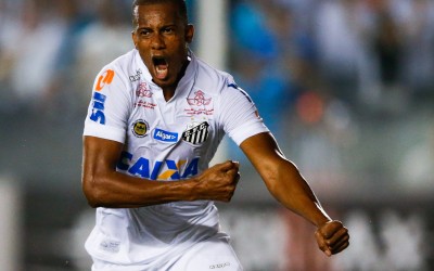 Copete reencontra sua maior vítima e espera ajudar Santos na reta final do Brasileirão