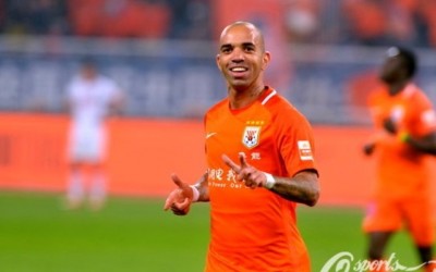 Com gol e assistência de Tardelli, Shandong volta a vencer no Campeonato Chinês