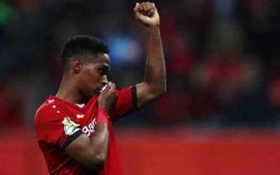 Wendell comemora marca de 100 jogos na Bundesliga e projeta briga por vaga na próxima Champions