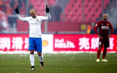 Tardelli marca dois gols, assume artilharia do Chinês e comanda vitória do líder Shandong Luneng sobre time de Hernanes