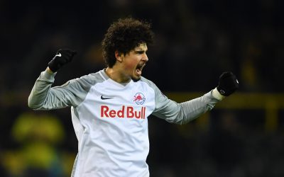 André Ramalho comemora grande vitória do RB Salzburg sobre o Borussia Dortmund pelas oitavas da Liga Europa