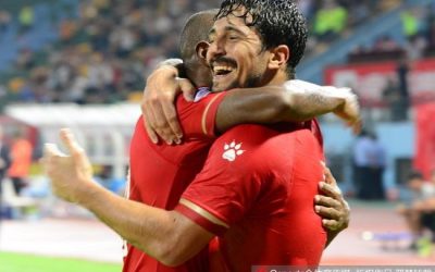 Show de Aloisio: atacante marca dois gols, dá quatro assistências e comanda Meizhou Meixian em goleada por 6 a 0 sobre o Liaoning FC