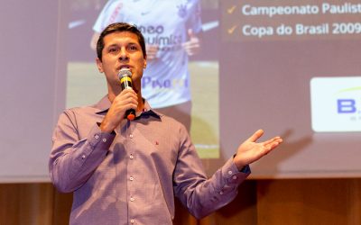 Ex-corintiano Bruno Octávio vira empresário e participa de evento com jovens brasileiros que irão estudar nos Estados Unidos: “O esporte abre portas para o resto de nossas vidas”