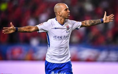 Diego Tardelli vence duelo com Alan Kardec, marca pelo terceiro jogo consecutivo e comanda Shandong em mais uma vitória no Chinês