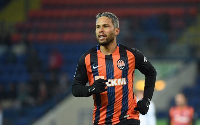 Marlos comemora golaço e assistência na vitória do Shakhtar no retorno do Campeonato Ucraniano