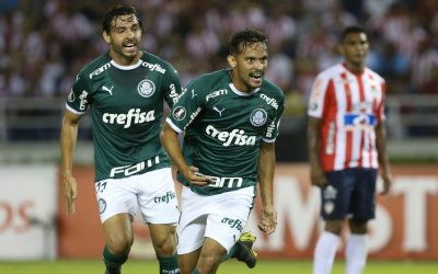 Melhor do Palmeiras na vitória sobre o Junior Barranquilla, Scarpa pode ser titular pela primeira vez no Allianz Parque pela Libertadores