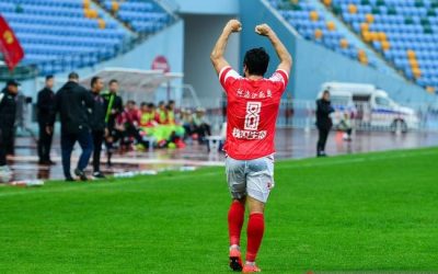 Aloísio alcança marca de 150 jogos no futebol chinês e apresenta números impressionantes
