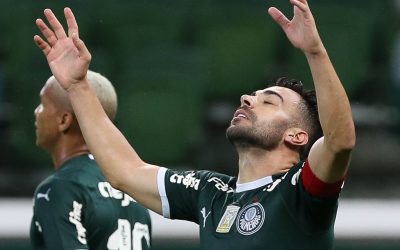 Poupado na Libertadores, Bruno Henrique reencontra sua principal vítima com a camisa do Palmeiras