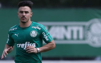 Após cinco meses de cirurgia, Willian está liberado e inicia transição física no Palmeiras