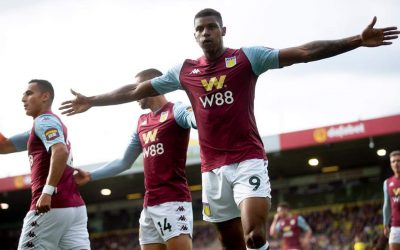 Após marcar dois gols e brilhar em vitória do Aston Villa, Wesley é o único brasileiro na seleção da oitava rodada da Premier League