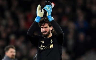 Alisson começa 2020 com mais um prêmio individual, alcança marca de 50 jogos na Premier League e comemora invencibilidade de um ano do Liverpool na competição