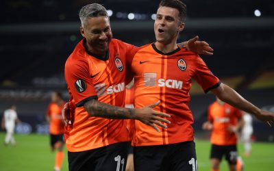 Marlos dá show de assistências e vibra com classificação do Shakhtar às semifinais da Liga Europa