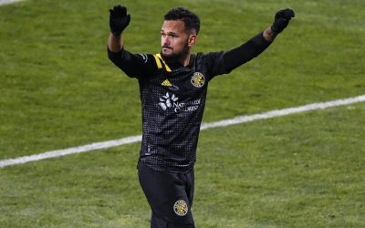 Em duelo de classificados, Columbus Crew conta com belo gol de Artur para derrotar o Philadelphia Union na MLS