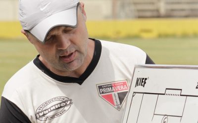 Contratado pelo Primavera para a Série A3 do Paulista, Ademir Fesan é o novo cliente da Triple Comunicação. Conheça a história do jovem treinador