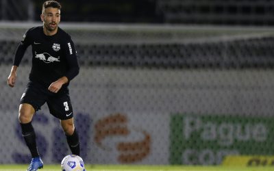 Destaque do Red Bull Bragantino e dono de uma regularidade impressionante, Léo Ortiz vive a expectativa de completar 100 jogos pelo clube diante do Flamengo: “É uma honra atingir uma marca especial como essa”