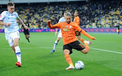 Ídolo, dono de marcas expressivas e top 10 entre os que mais atuaram com a camisa do Shakhtar, Marlos vibra com assistência e 12º título pelo clube