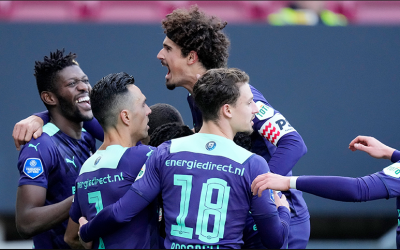 Autor de bela assistência em goleada do PSV, André Ramalho celebra mais uma vitória no Holandês