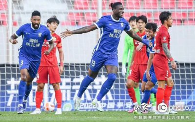 Markão balança as redes, assume artilharia da Superliga Chinesa e mantém o invicto Wuhan Three Towns na liderança