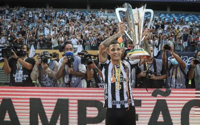 Destaque do Galo e presente nas últimas convocações da Seleção Brasileira, Guilherme Arana deve atingir marca de 250 jogos na carreira diante do Fortaleza