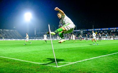 Artilheiro do time na temporada e em grande fase, Aloisio comenta marca de 50 jogos pelo América-MG e se apega a boas lembranças contra Botafogo e Inter para ajudar equipe no Brasileiro e na Copa do Brasil