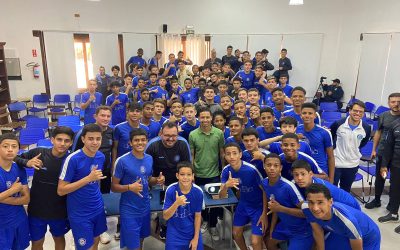 Mauro Júnior, do PSV, dá palestra para jovens atletas do Sfera: “Já vivi esse mesmo momento”