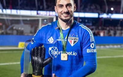 Eleito o melhor goleiro da Copa do Brasil, Rafael chega ao tetracampeonato da competição e se torna o jogador que mais vezes venceu o torneio