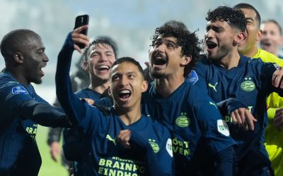 André Ramalho e Mauro Júnior celebram massacre de 8 a 0 do PSV, maior goleada do clube na Eredivisie, desde 2010, e comentam expectativa para a conquista do 25° título holandês da história da equipe