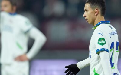 Com 149 jogos pelo PSV, Mauro Júnior ultrapassa Romário e já é o segundo brasileiro com mais partidas pelo clube