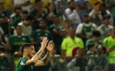 Com gol sobre o Vitória, Murilo entra no Top 5 de zagueiros artilheiros da história do Palmeiras